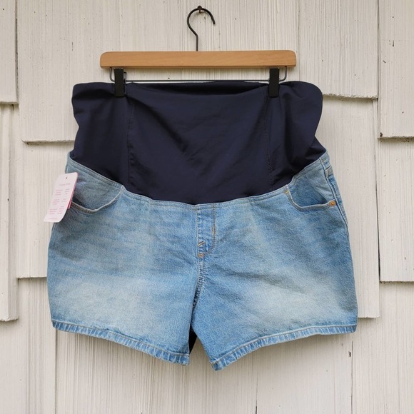 Ingrid & Isabel Maternity Denim Midi Short Crossover Panel 16 NWT - Picture 2 of 8